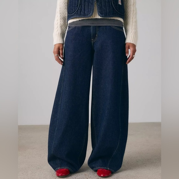 NEW Levi's Super Baggy Barrel Leg Blue Jeans in Dark Wash Women's 33 - Picture 5 of 13